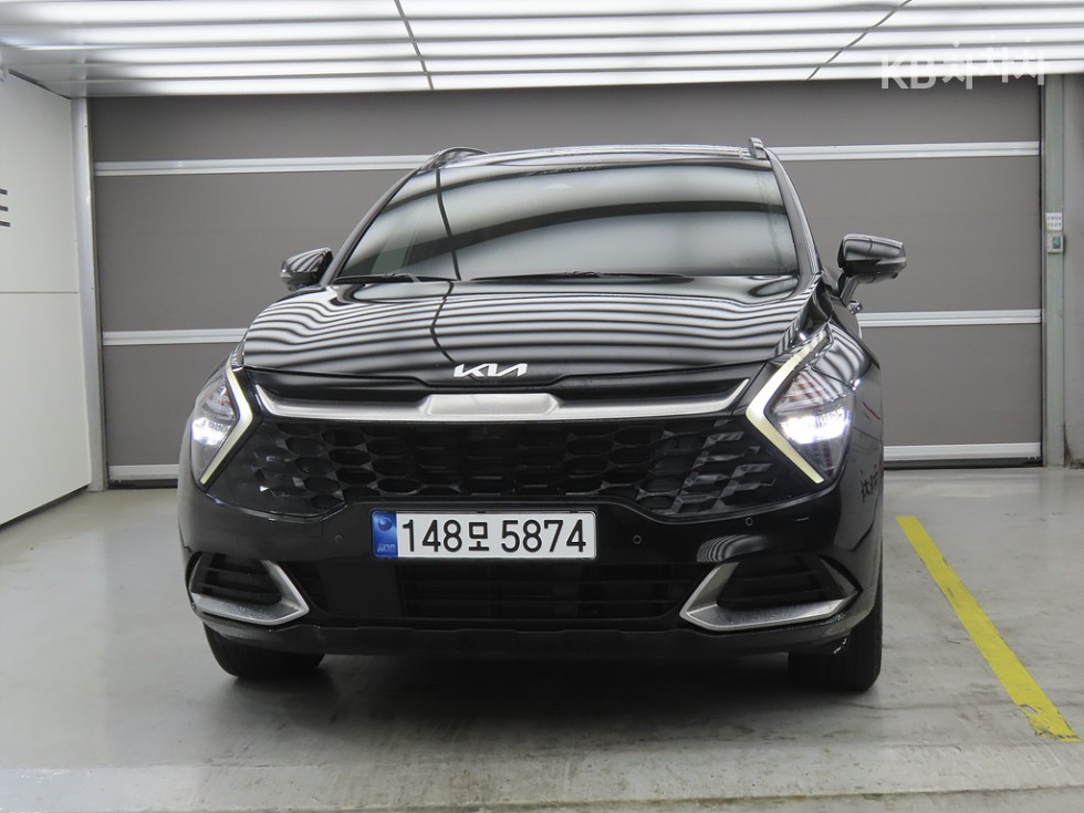 2022 - kia sportage