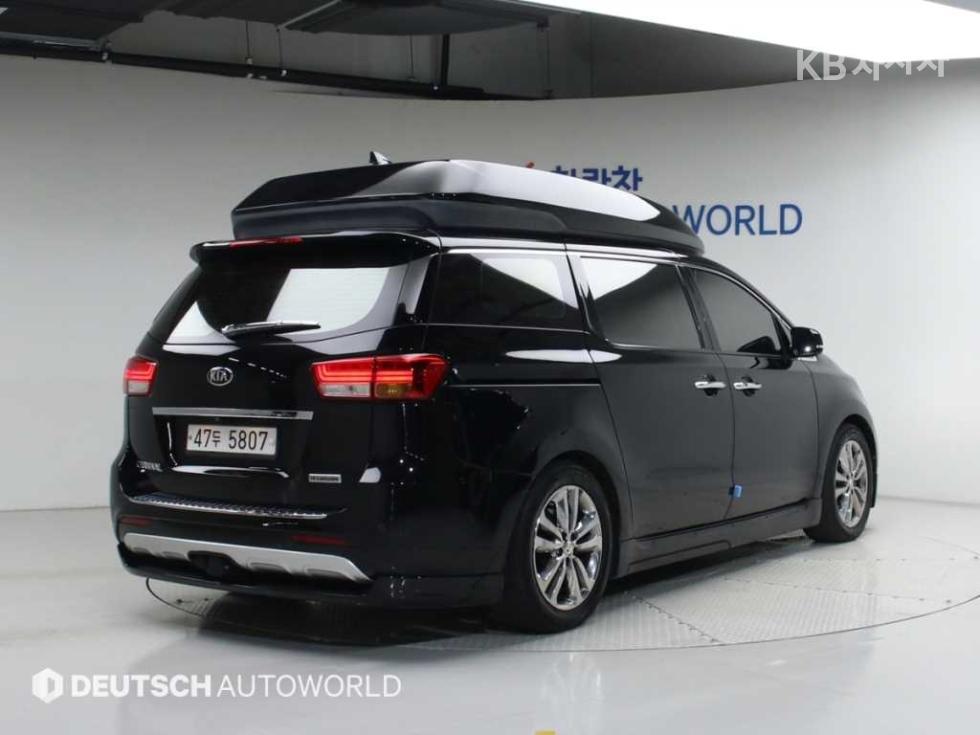 2017 - kia carnival