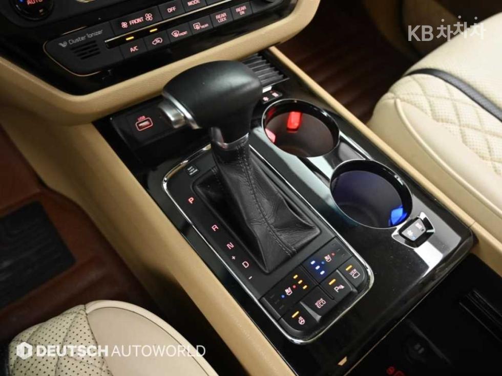 2017 - kia carnival