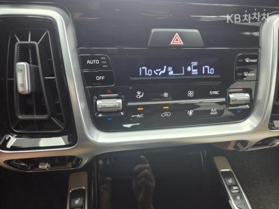 2021 - kia sorento