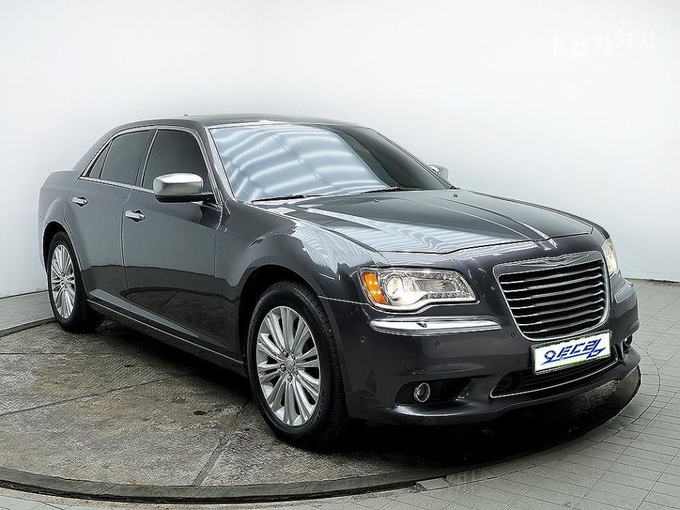 2014 - chrysler 300c