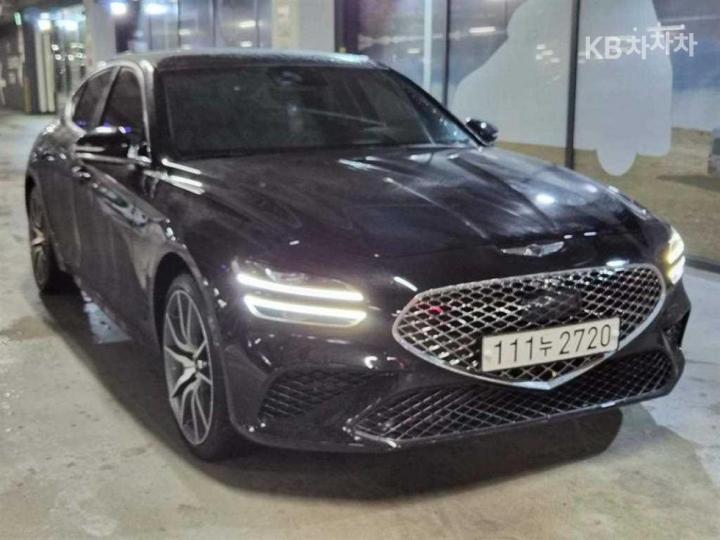 Genesis G70 2.5T AWD Standard