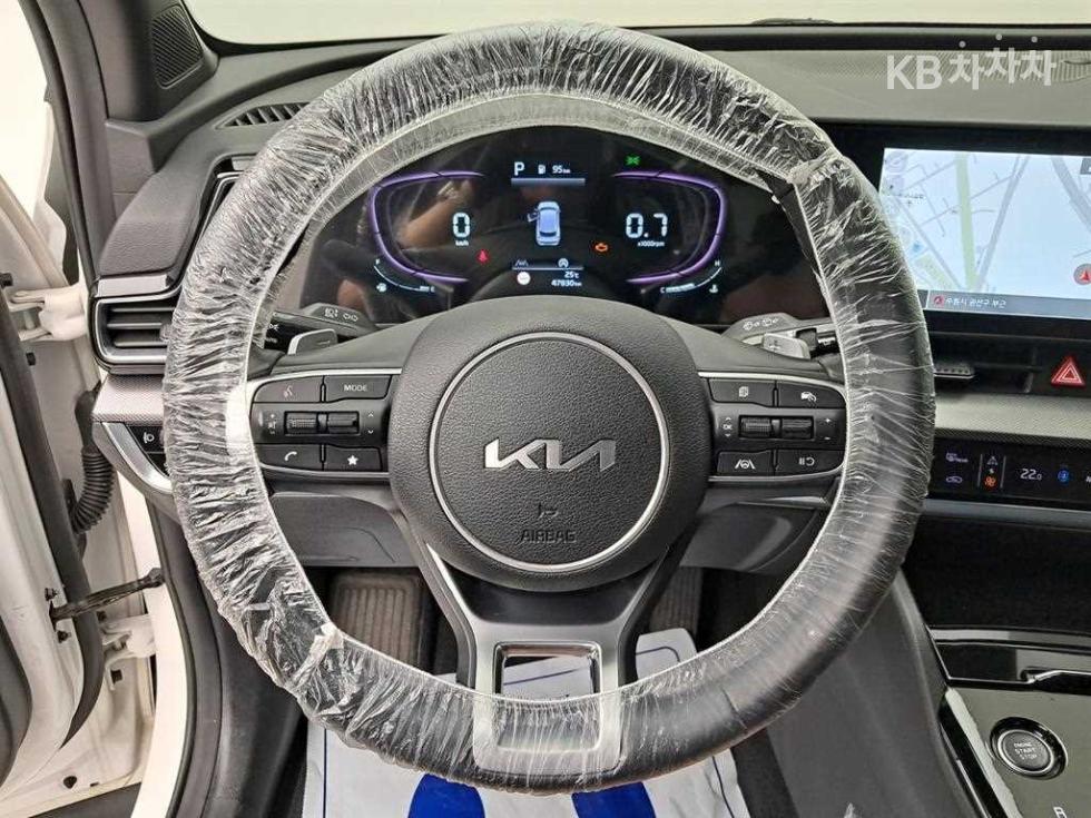 2023 - kia sportage