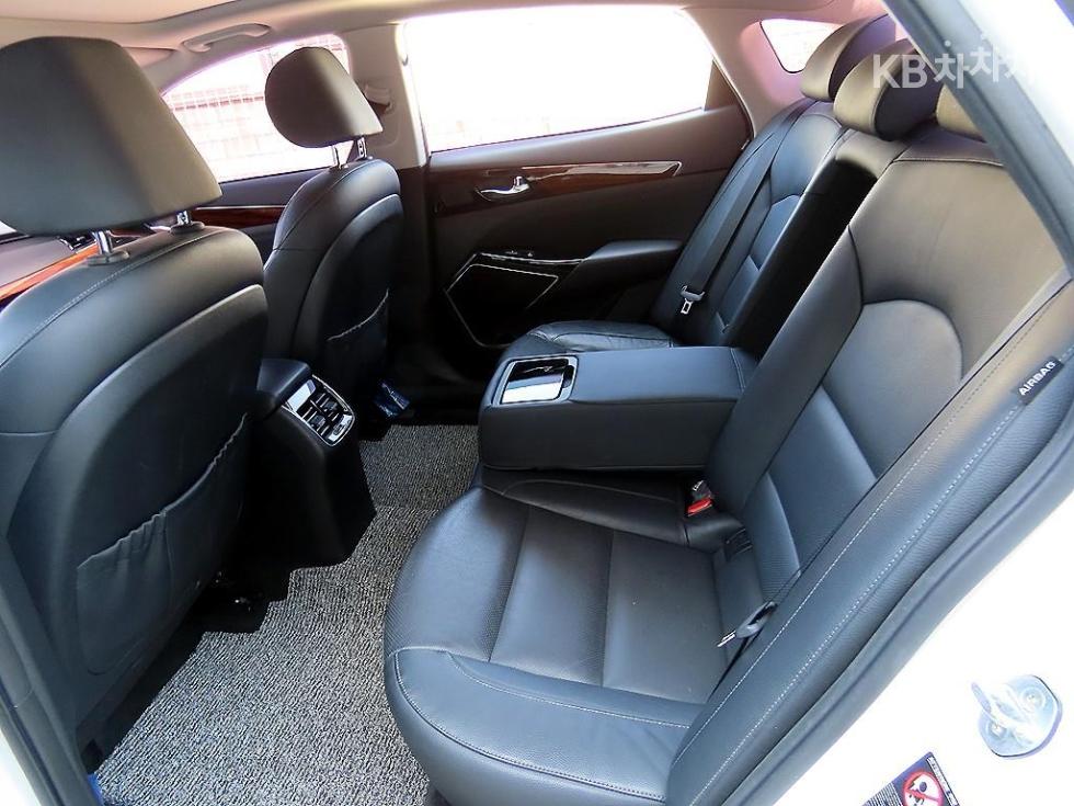 2016 - kia k7