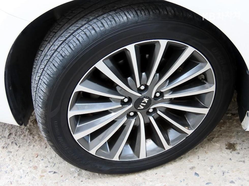 2016 - kia k7