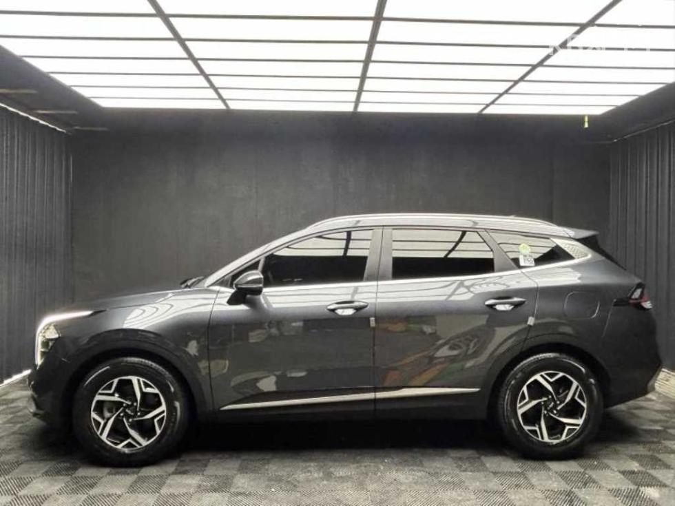 2022 - kia sportage