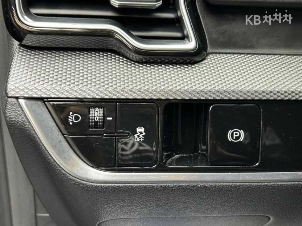 2022 - kia sportage
