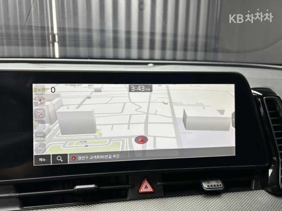 2022 - kia sportage