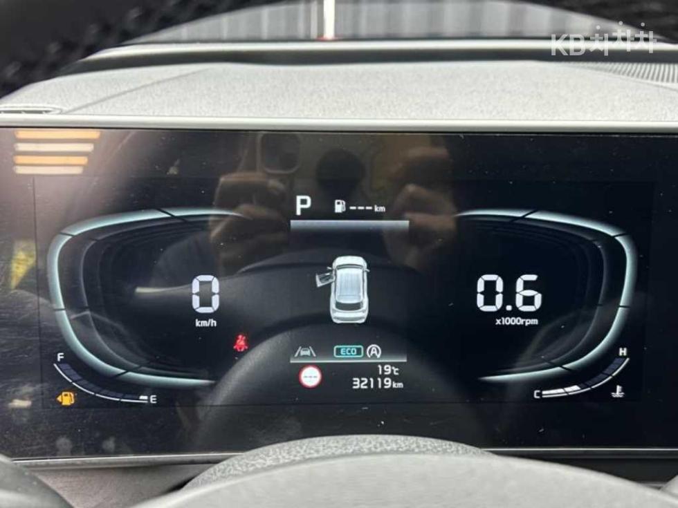 2022 - kia sportage