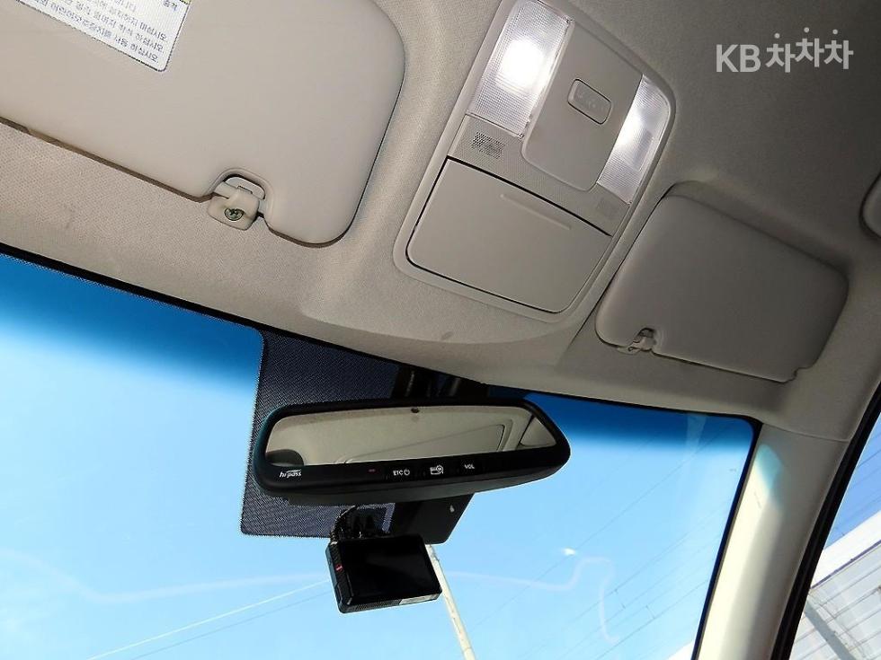 2019 - kia k3