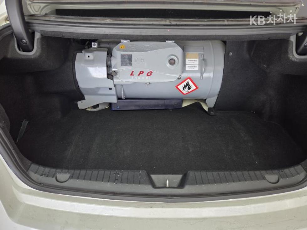 2013 - kia k7