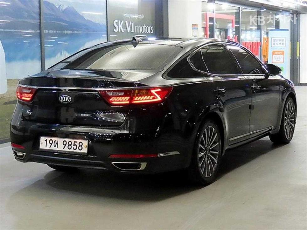 2017 - kia k7