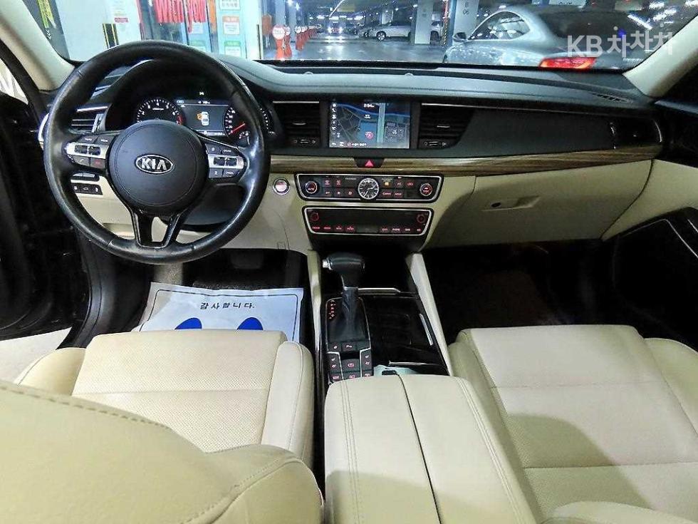 2017 - kia k7