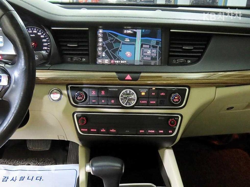 2017 - kia k7