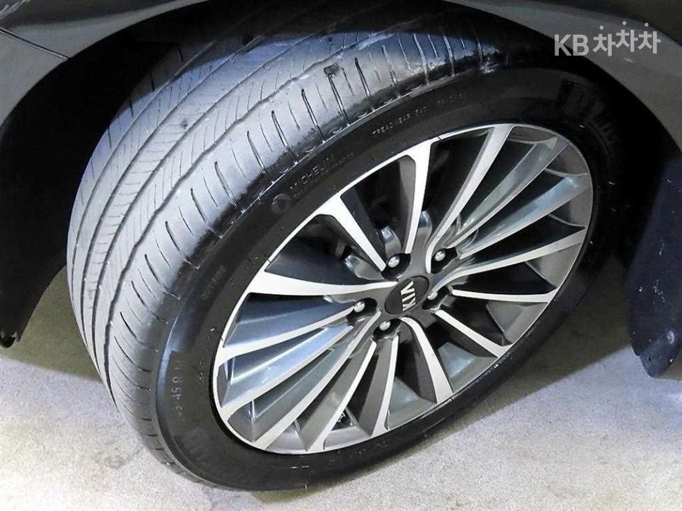 2017 - kia k7