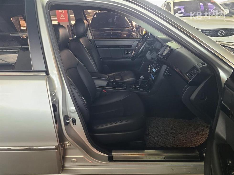 2010 - kia opirus