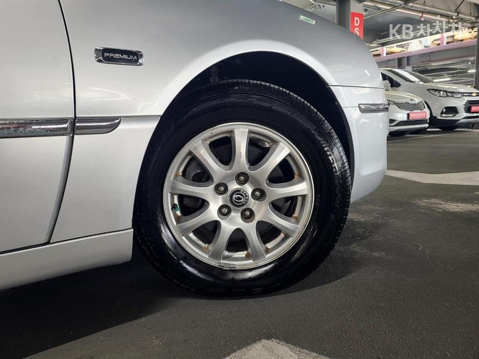2010 - kia opirus