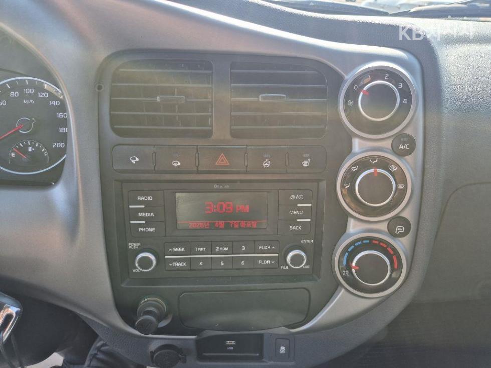 2020 - kia bongo iii