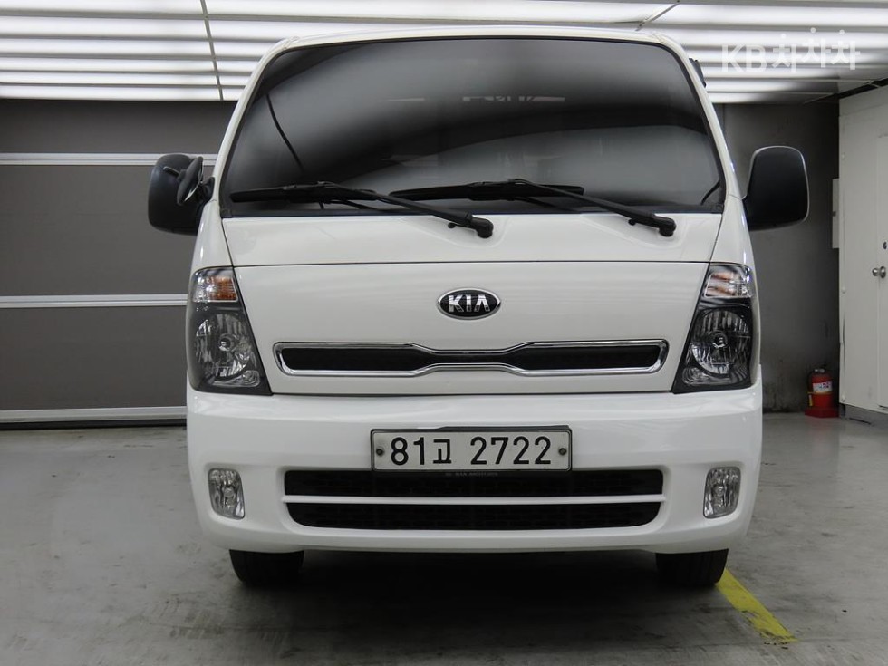 2018 - kia bongo iii
