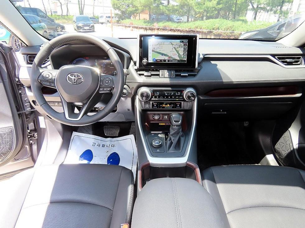 2024 - toyota rav4