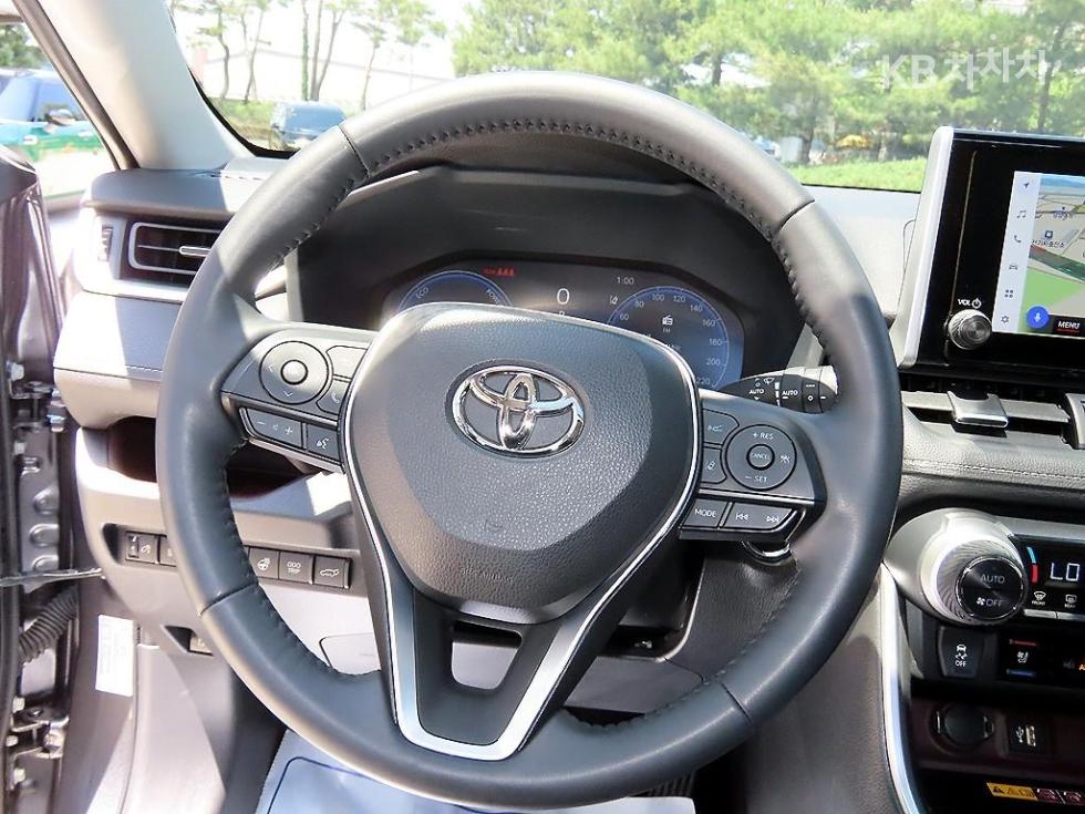2024 - toyota rav4