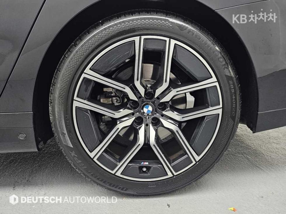 BMW 7er — miniaturë 5