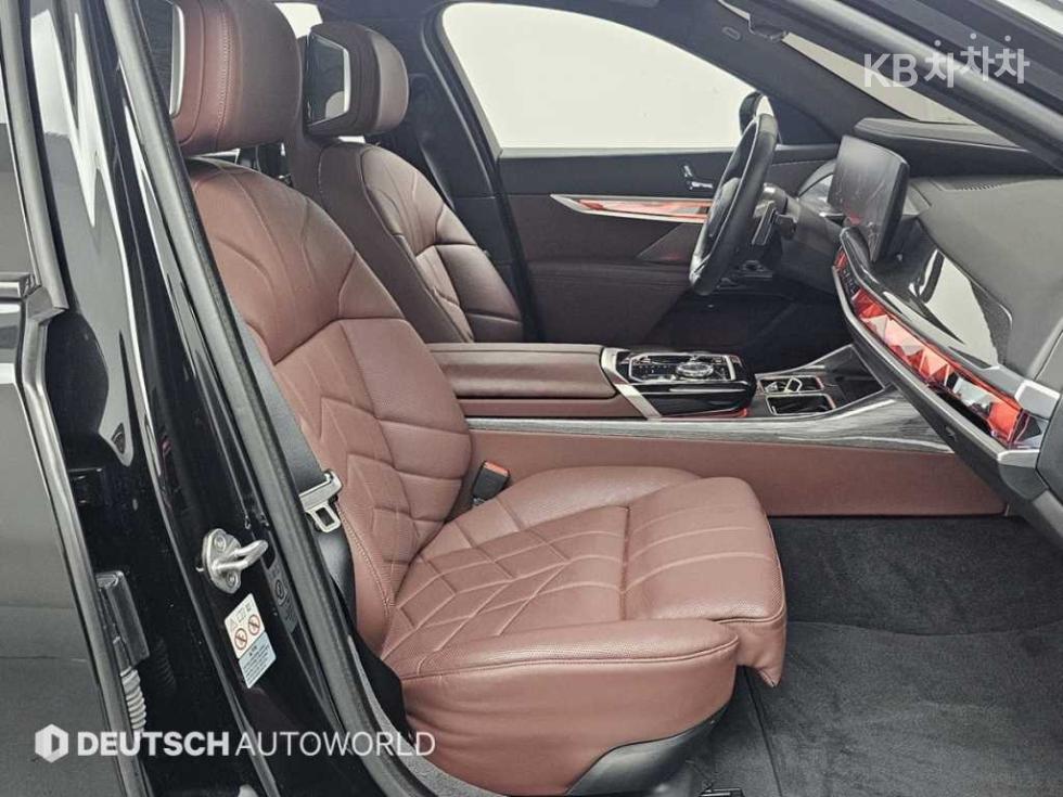 BMW 7er — miniaturë 10