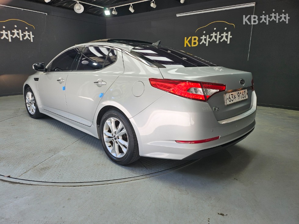 Kia K5 — miniaturë 4