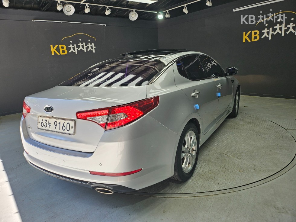 Kia K5 — miniaturë 22