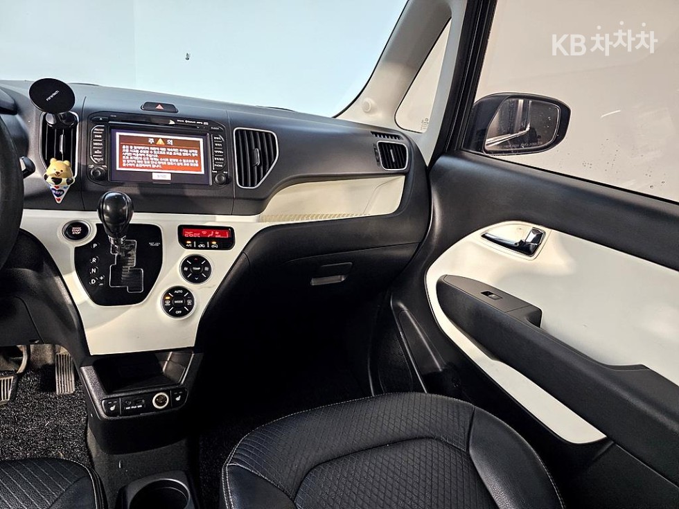 2012 - kia ray