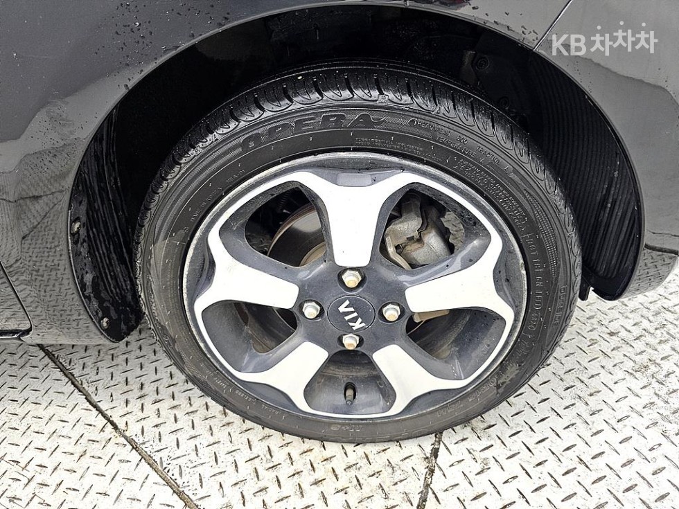 2012 - kia ray