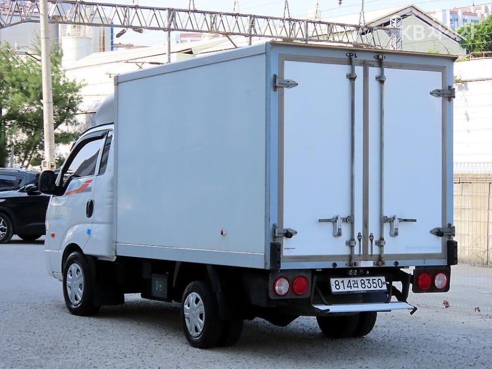 2019 - kia bongo iii