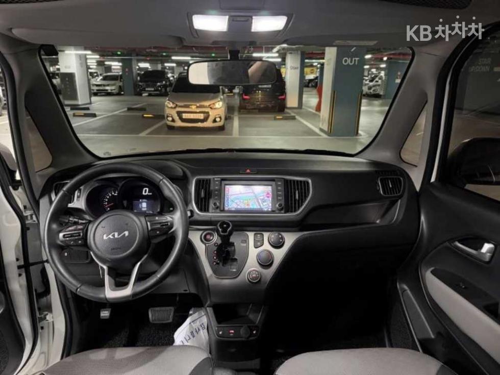 2022 - kia ray