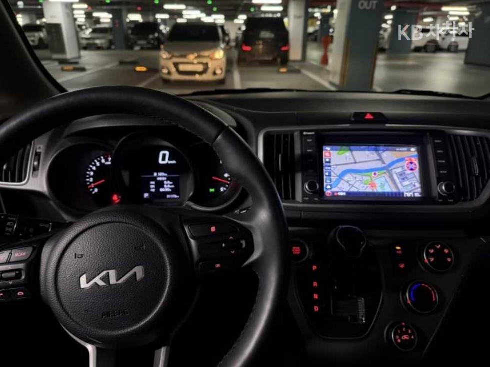 2022 - kia ray