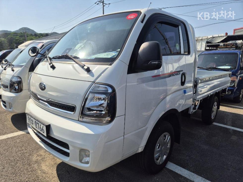 2022 - kia bongo iii