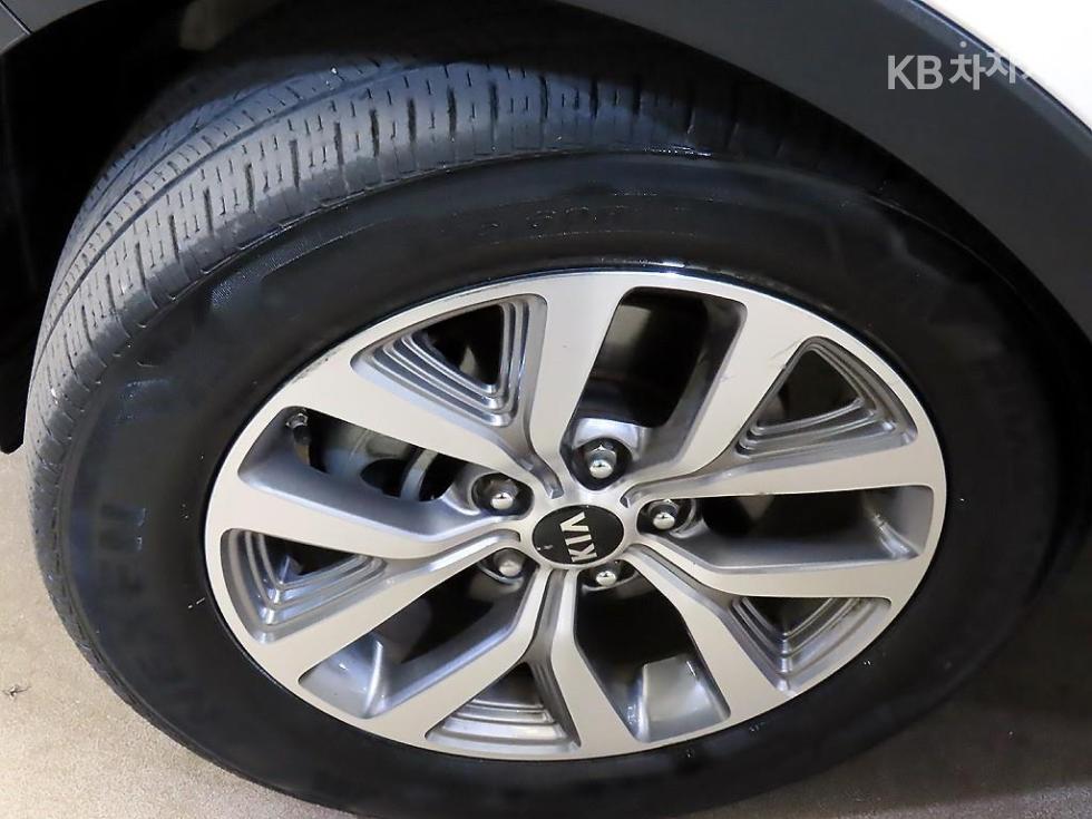2016 - kia sportage