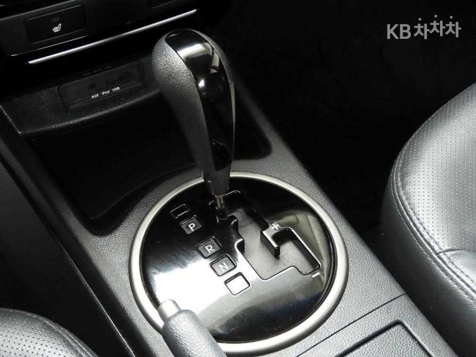 Kia K5 — miniaturë 10