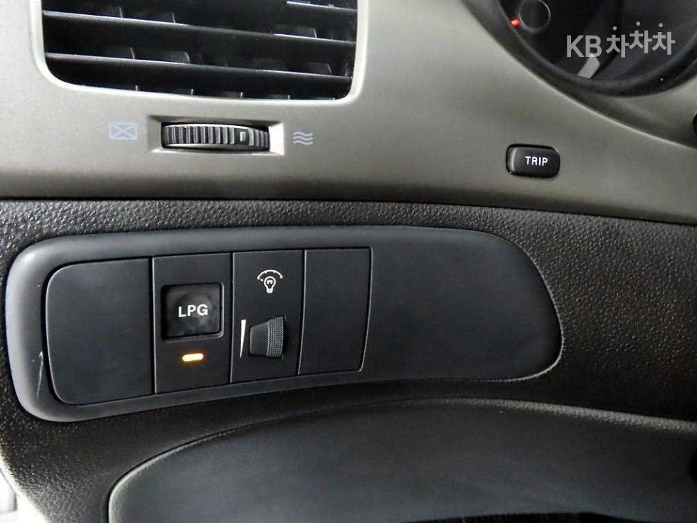 Kia K5 — miniaturë 12