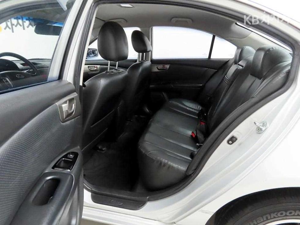 Kia K5 — miniaturë 14
