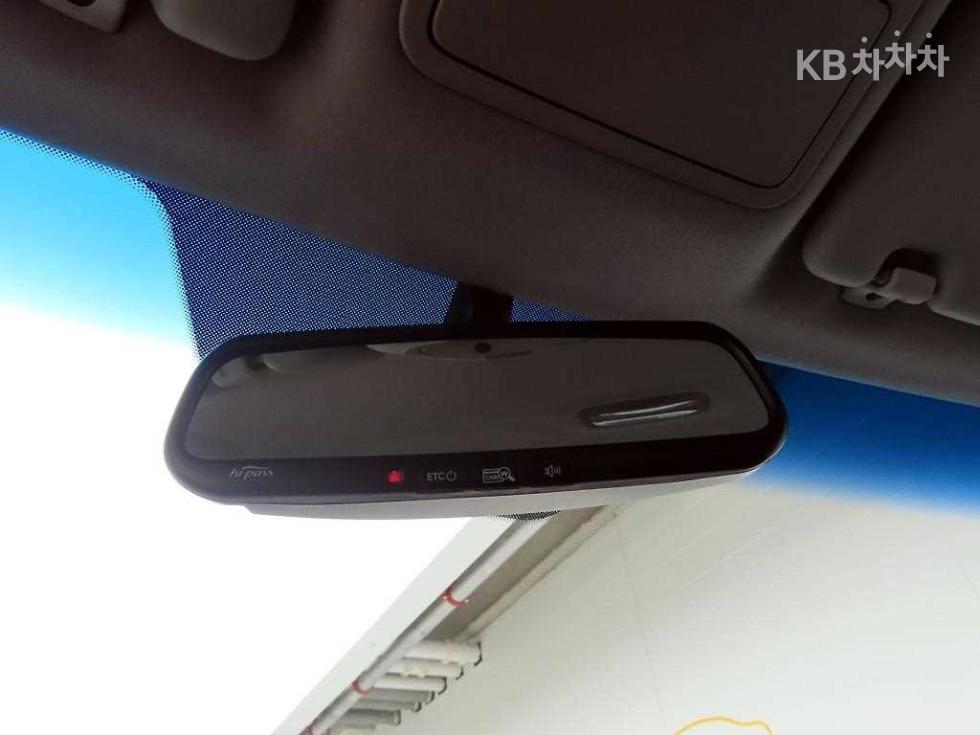 Kia K5 — miniaturë 15