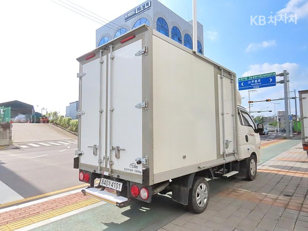 2024 - kia bongo iii