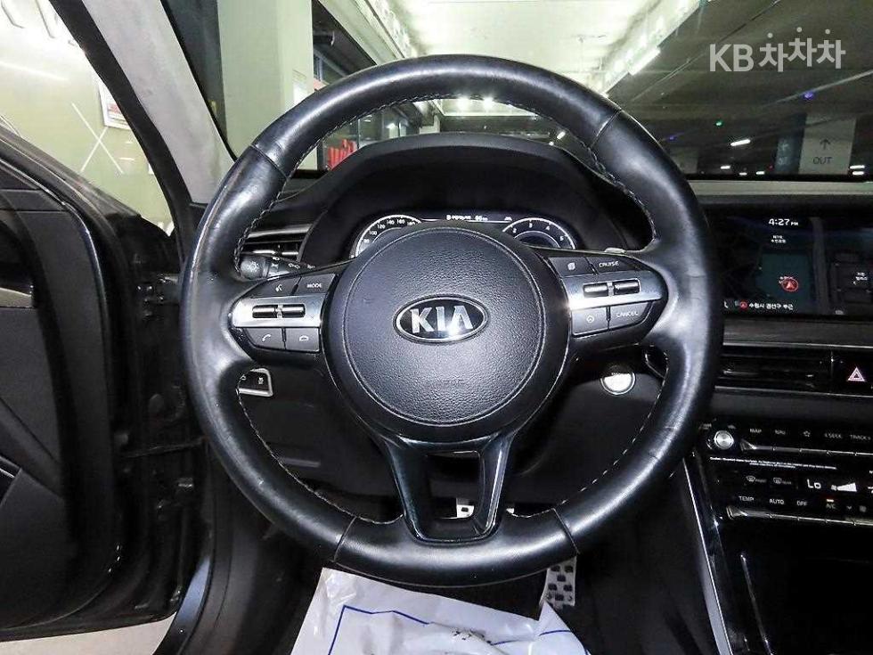 2021 - kia k7