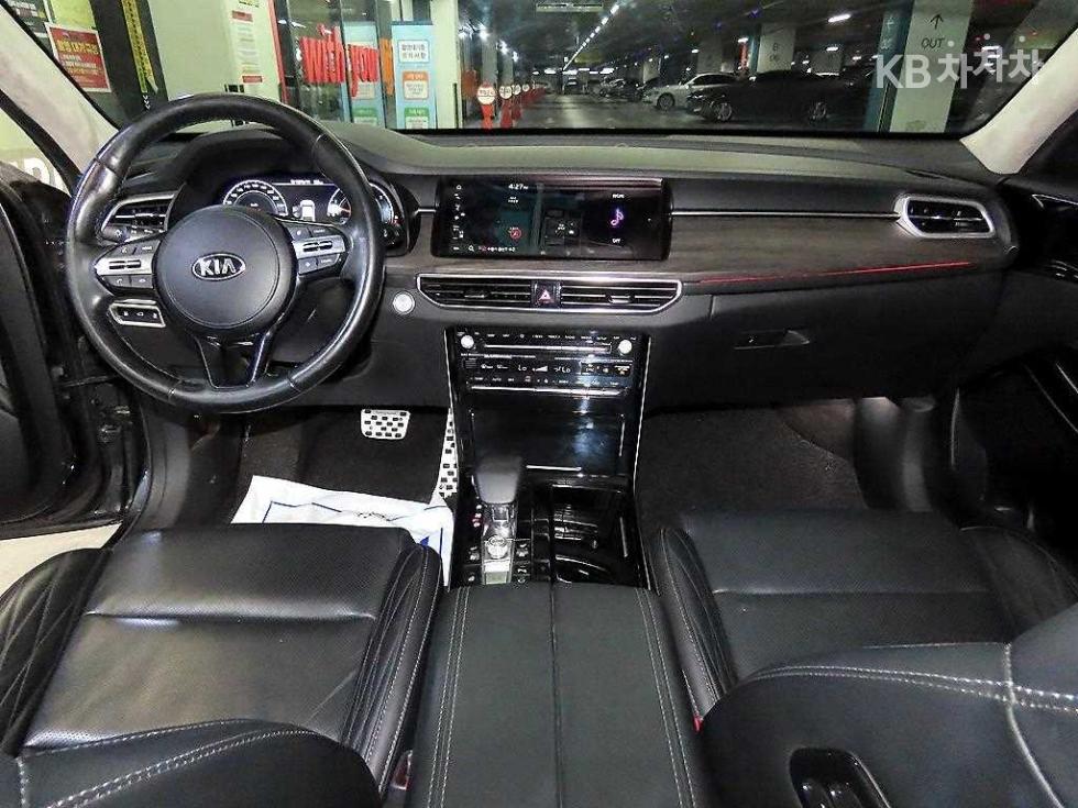 2021 - kia k7