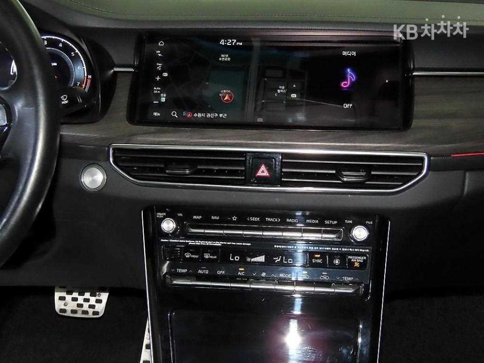 2021 - kia k7