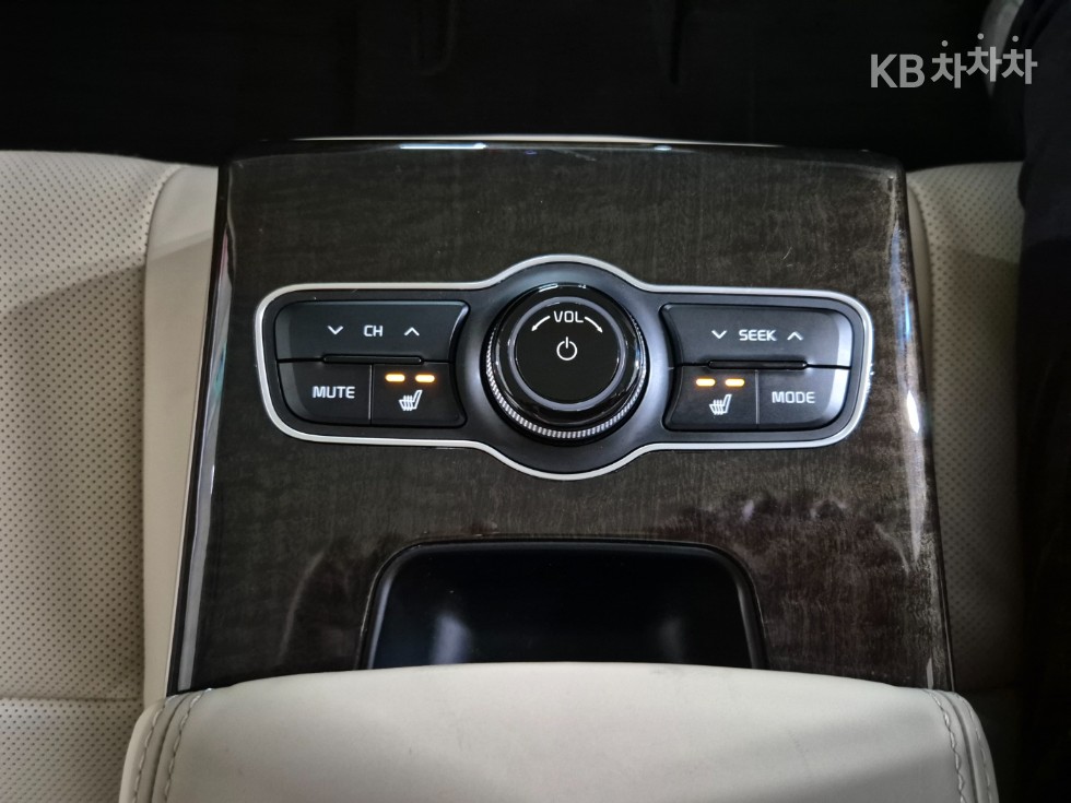 2013 - kia k7