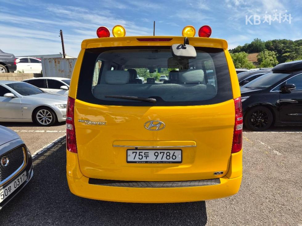Hyundai Starex — miniaturë 4