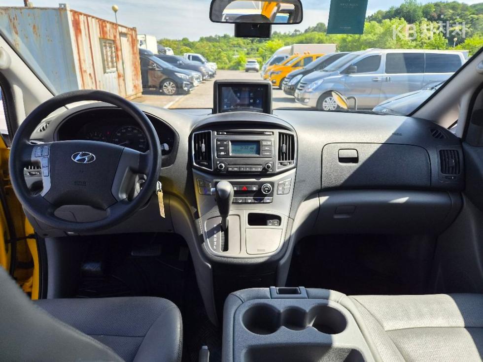 Hyundai Starex — miniaturë 9