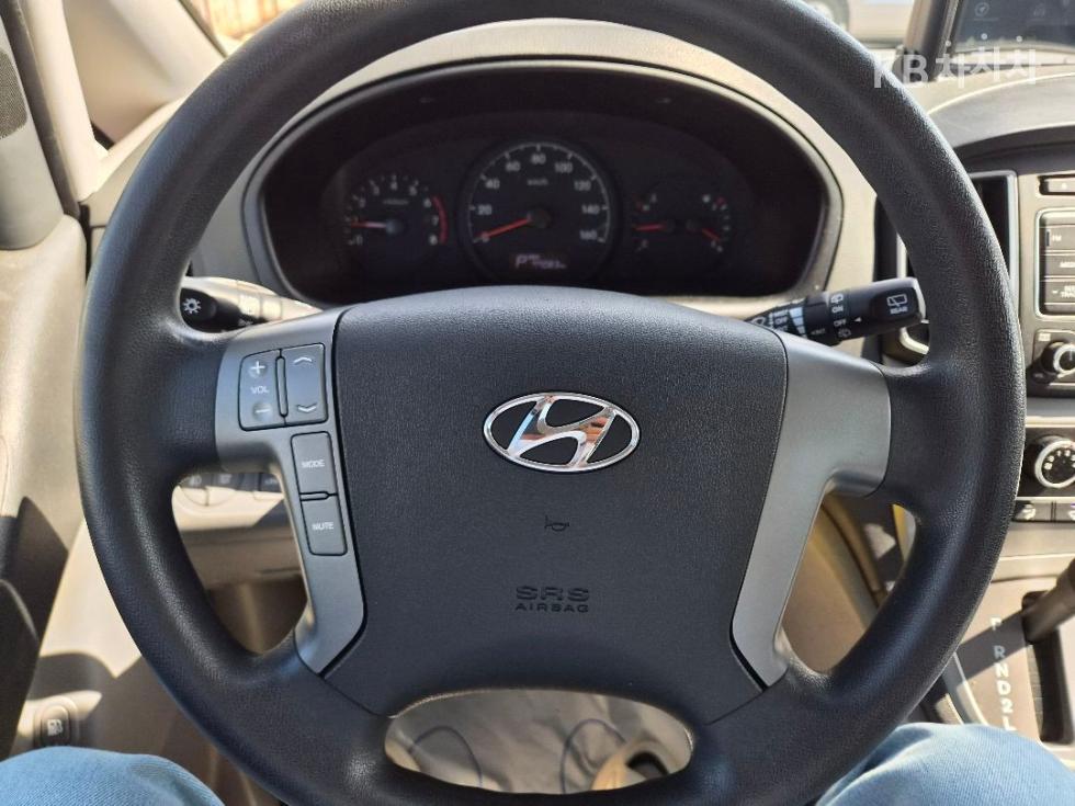 Hyundai Starex — miniaturë 13