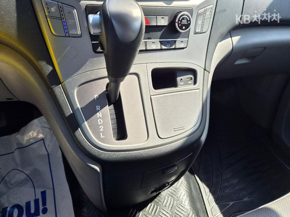 Hyundai Starex — miniaturë 17