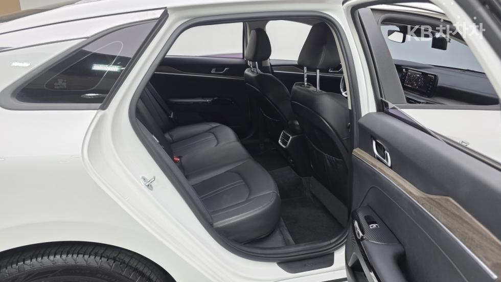 2020 - kia k5
